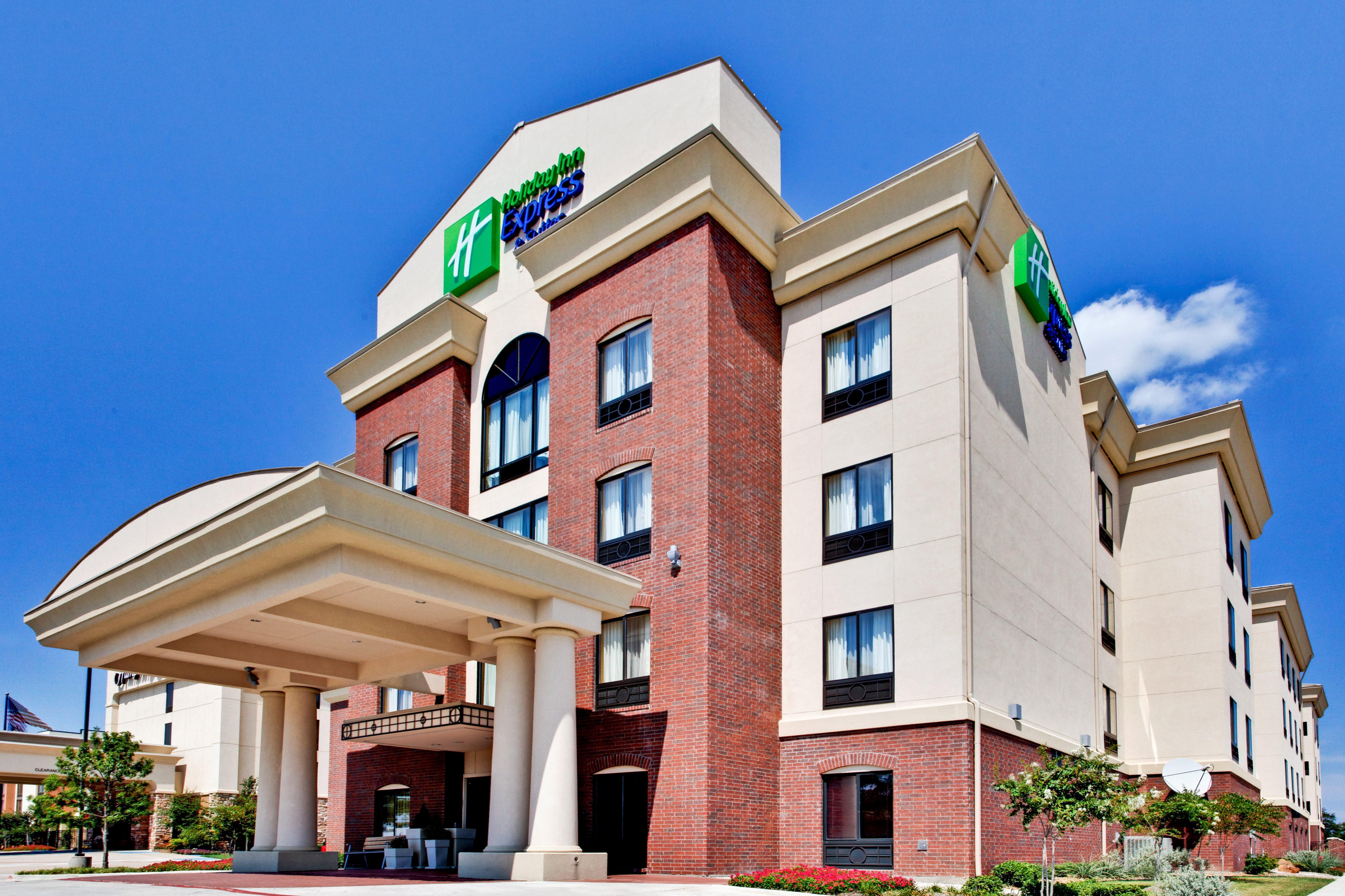 Holiday Inn Express Hotel & Suites Dfw West - Hurst By Ihg Eksteriør billede